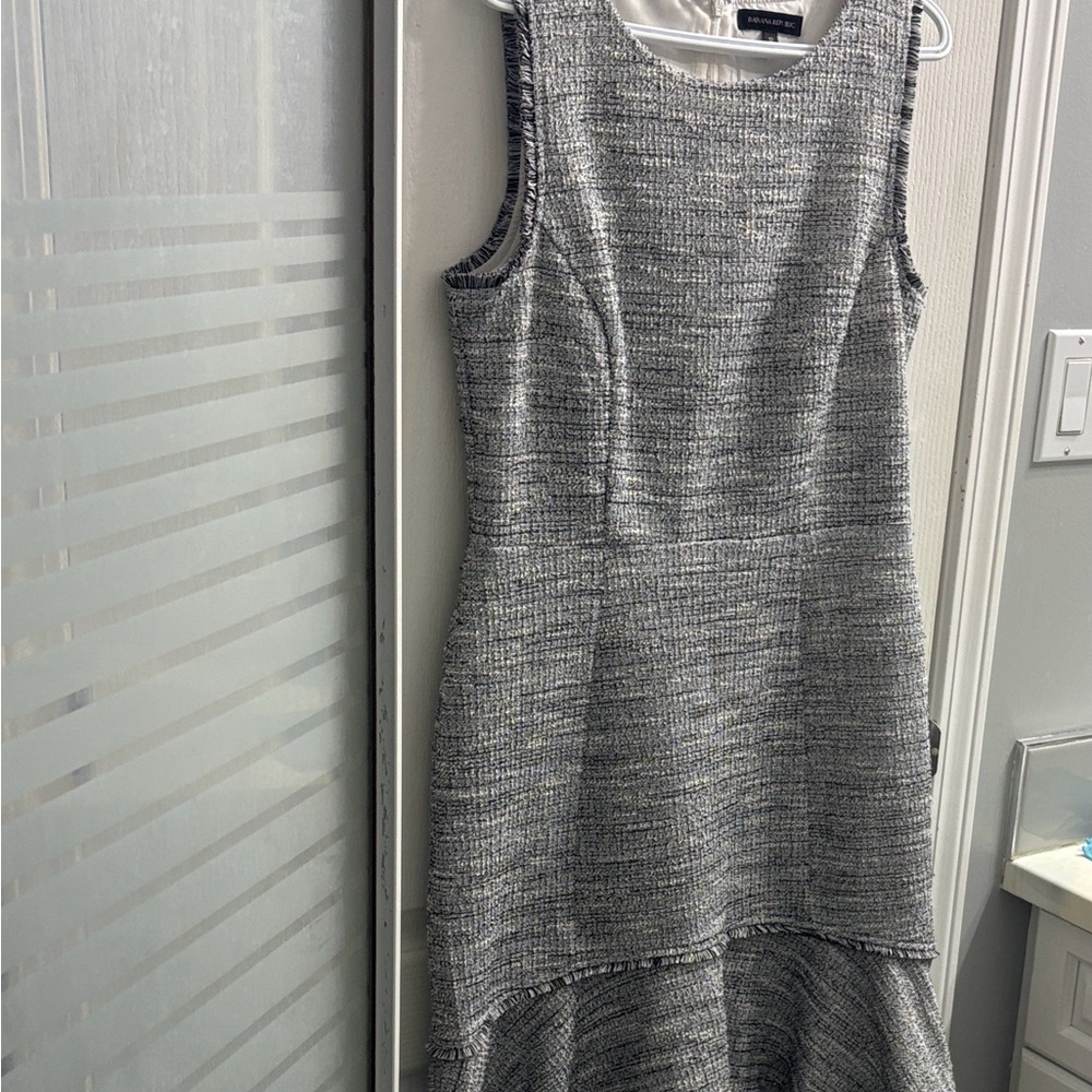 Banana Republic Boucle Tweed Flounce Dress - Picture 4 of 8